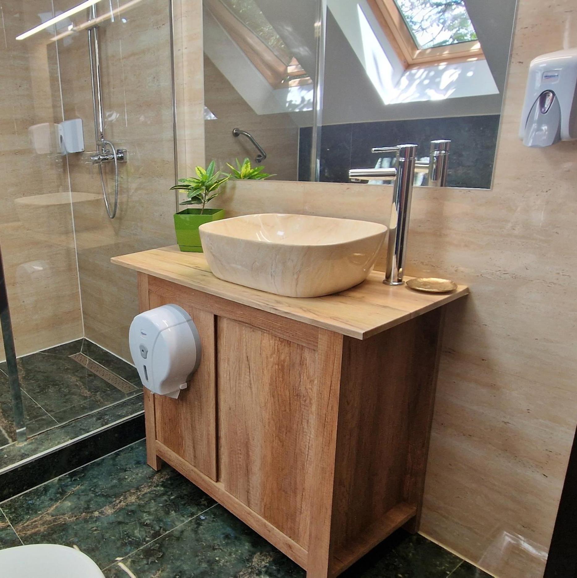 Provence Suceava Otel Dış mekan fotoğraf