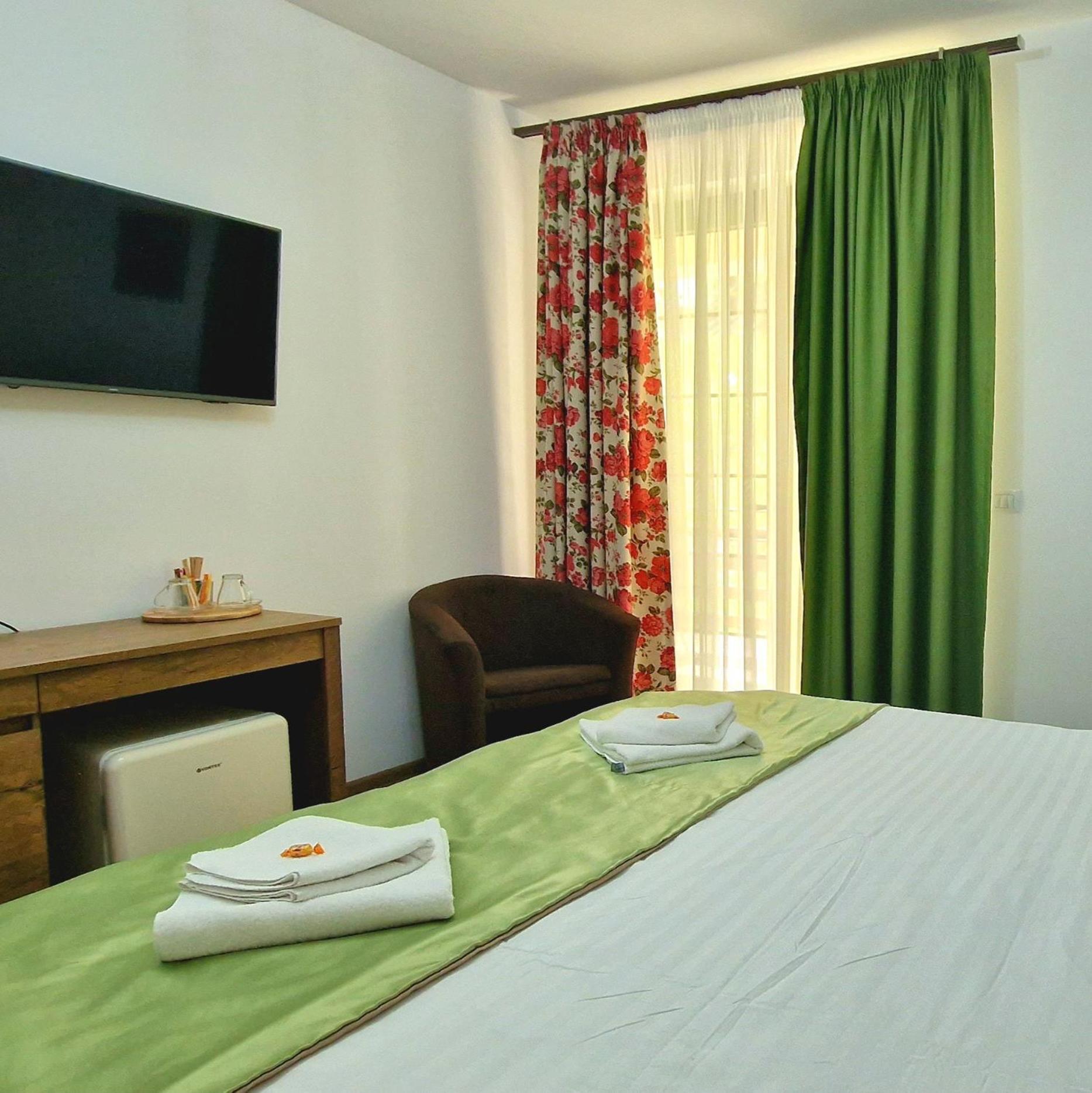 Provence Suceava Otel Dış mekan fotoğraf